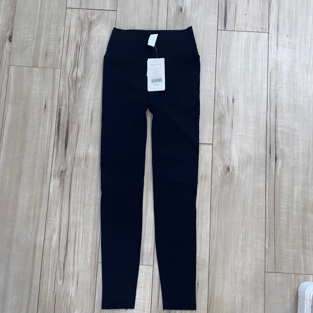 Fabletics SculptKnit Leggings — NEW!